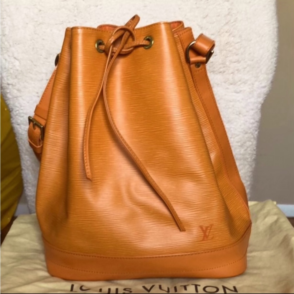 Louis Vuitton Bucket Bag